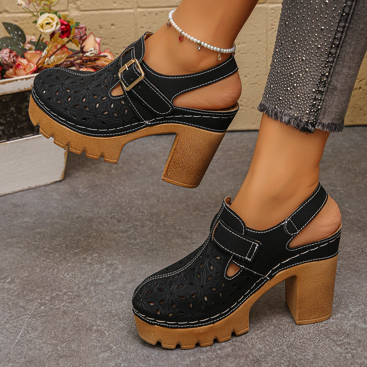 Summer Closet - Large Size Women's Thick Heel Sandals